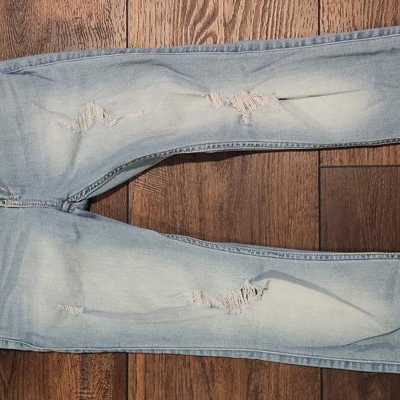 Hollister Distressed Legging Jeans - Picture 2 of 13